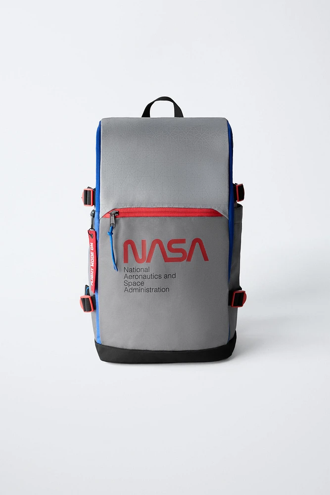 SAC À DOS DE VOYAGE © NASA