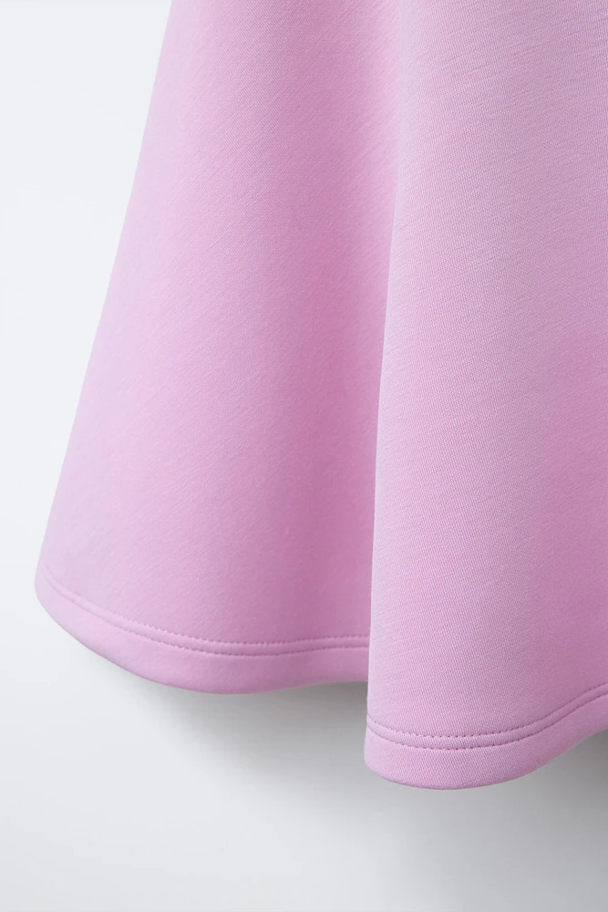 ROBE TECHNIQUE COL CONTRASTÉ