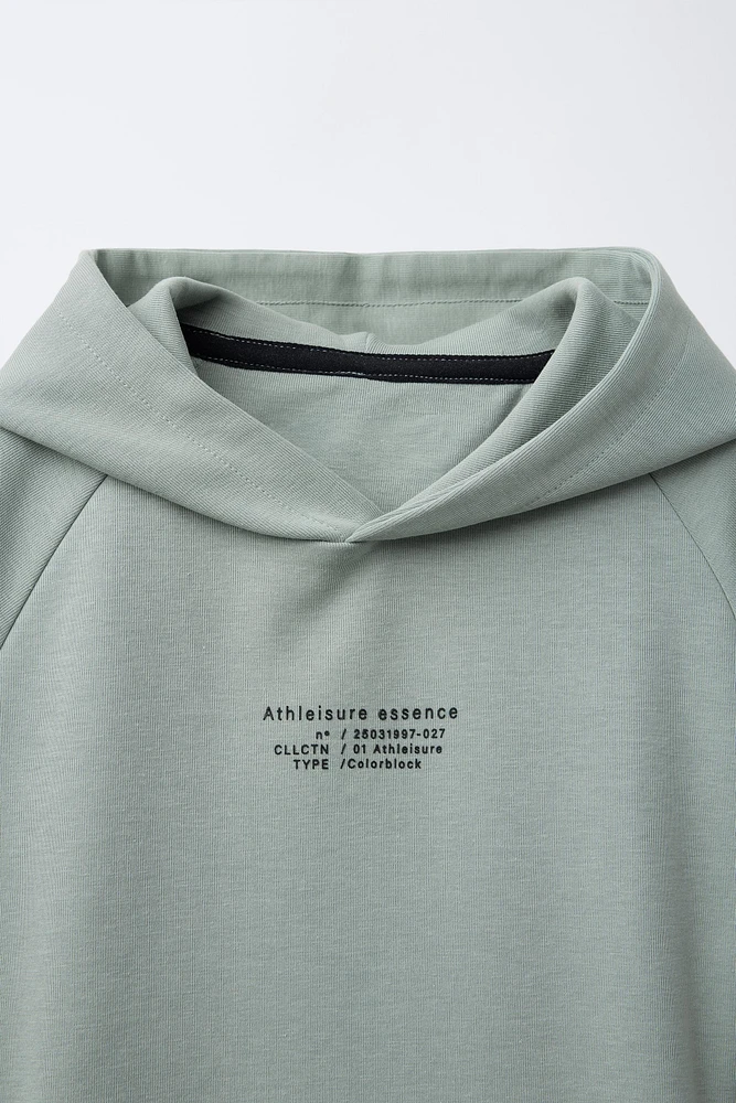 SPORTY ZIPPER SWEATSHIRT