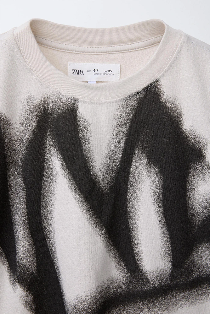 GRAFFITI PRINT T-SHIRT