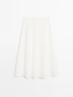 Jupe midi ample avec coutures marquées