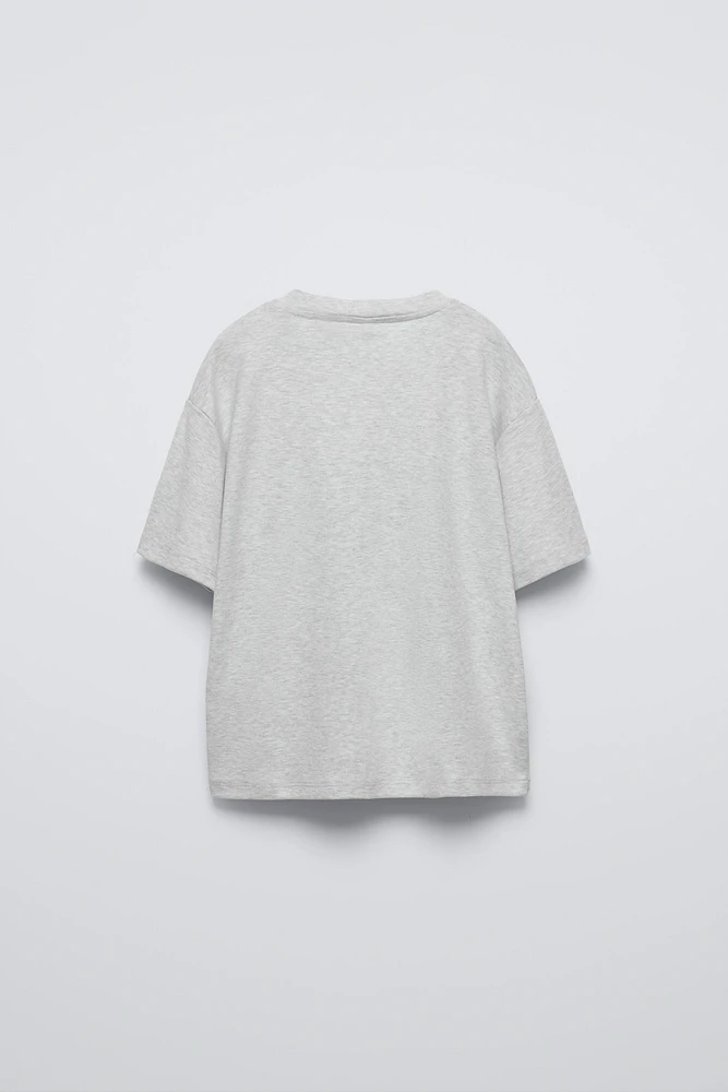 HELLO KITTY © T-SHIRT