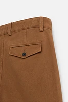 BERMUDAS COUPE DÉCONTRACTÉE PLIS