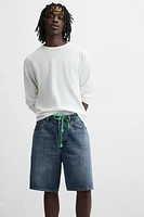 STRAIGHT FIT DENIM SHORTS