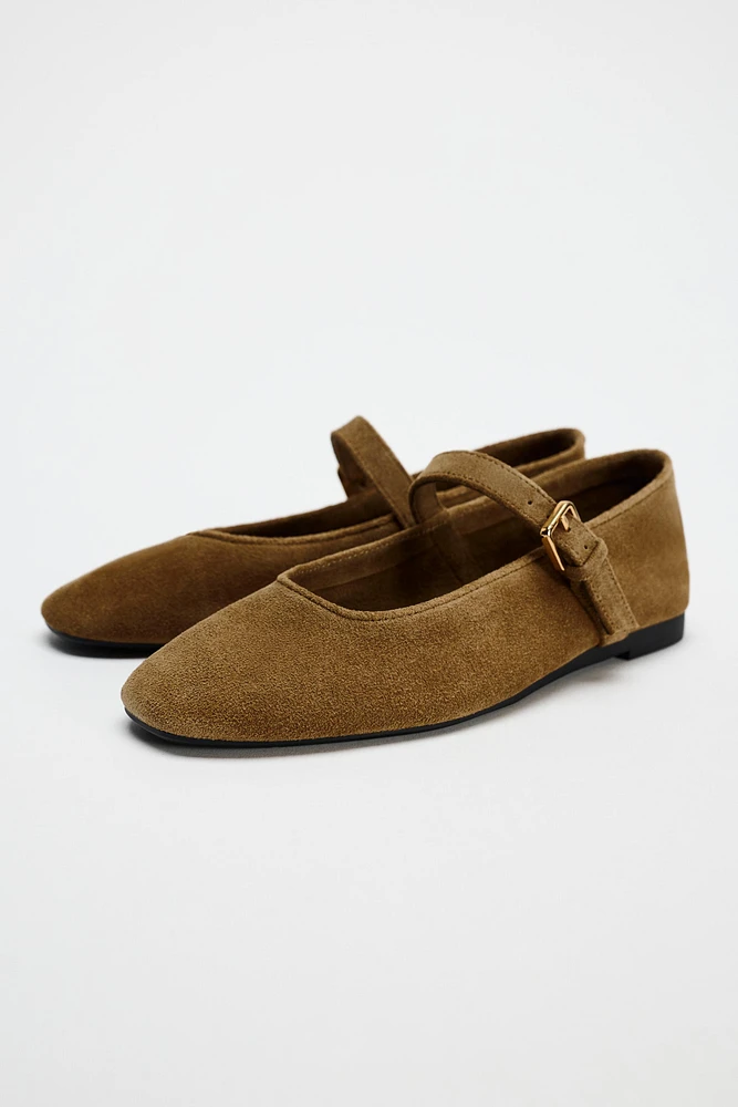 BALLERINES EN CROÛTE DE CUIR