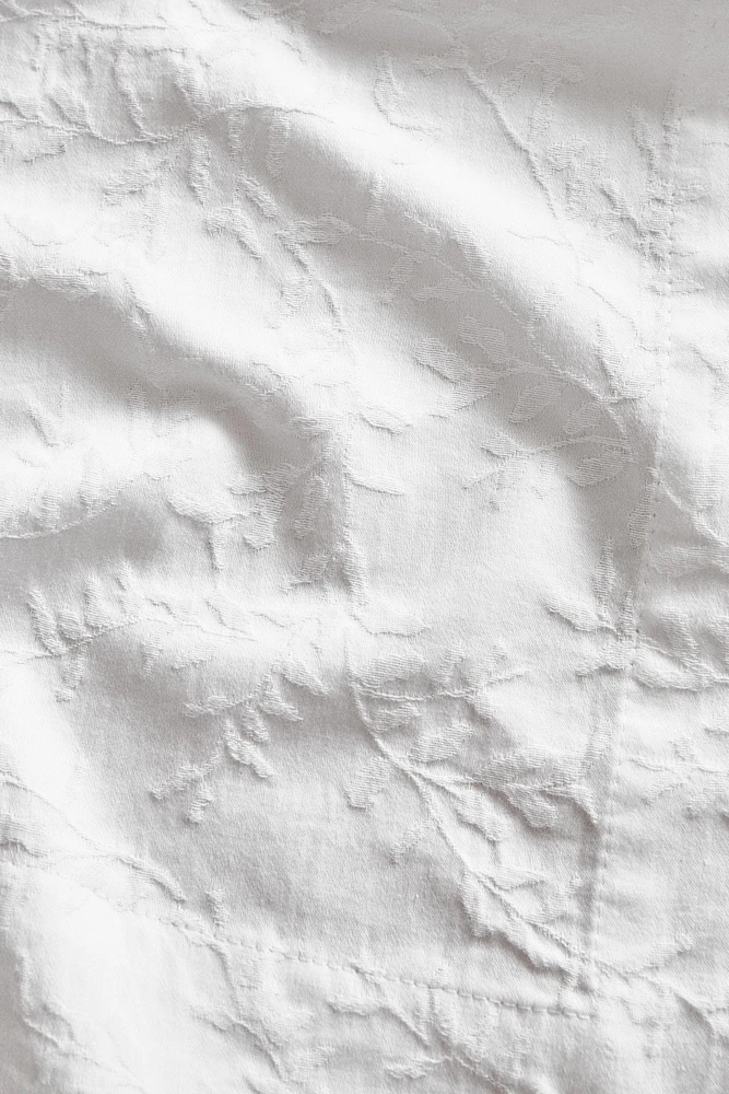 JACQUARD LEAF TABLECLOTH