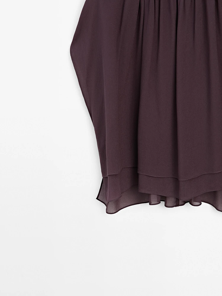 Short double-layer cape