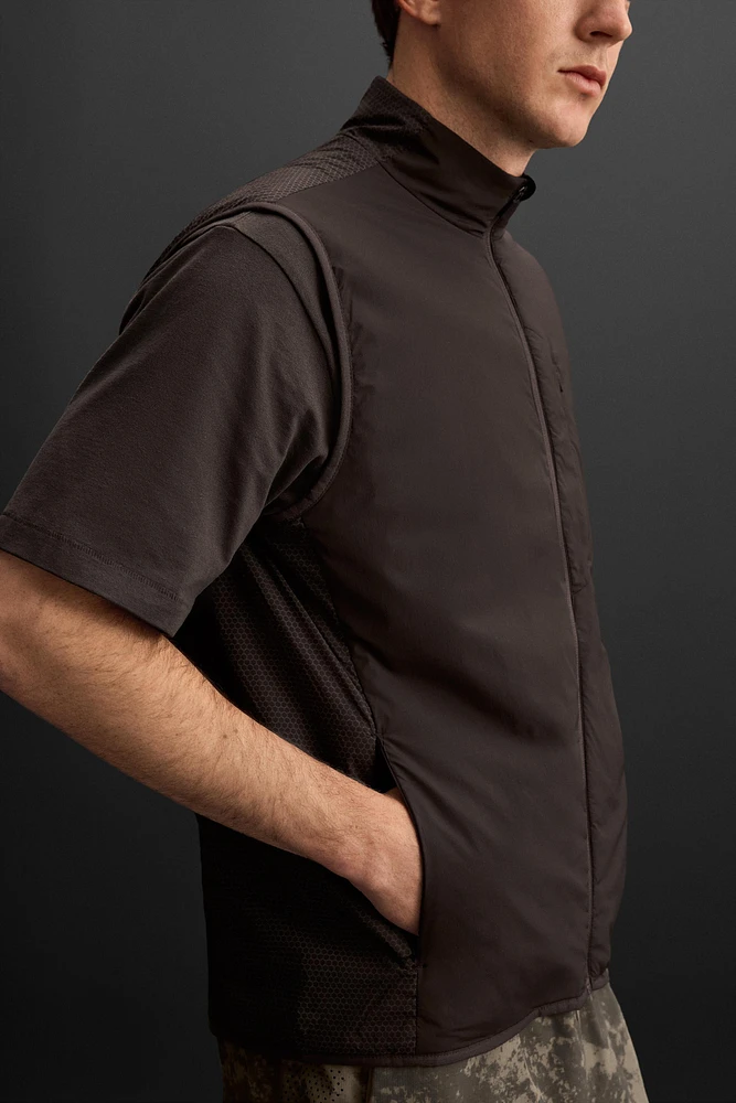 LIGHTWEIGHT TECHNICAL VEST