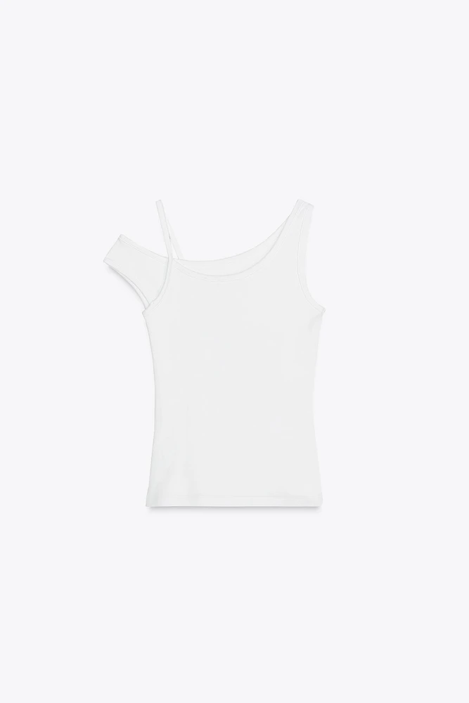 HALTER STRAP TOP