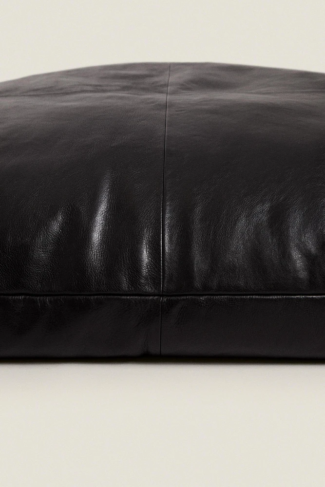 POUF CUIR COUTURES