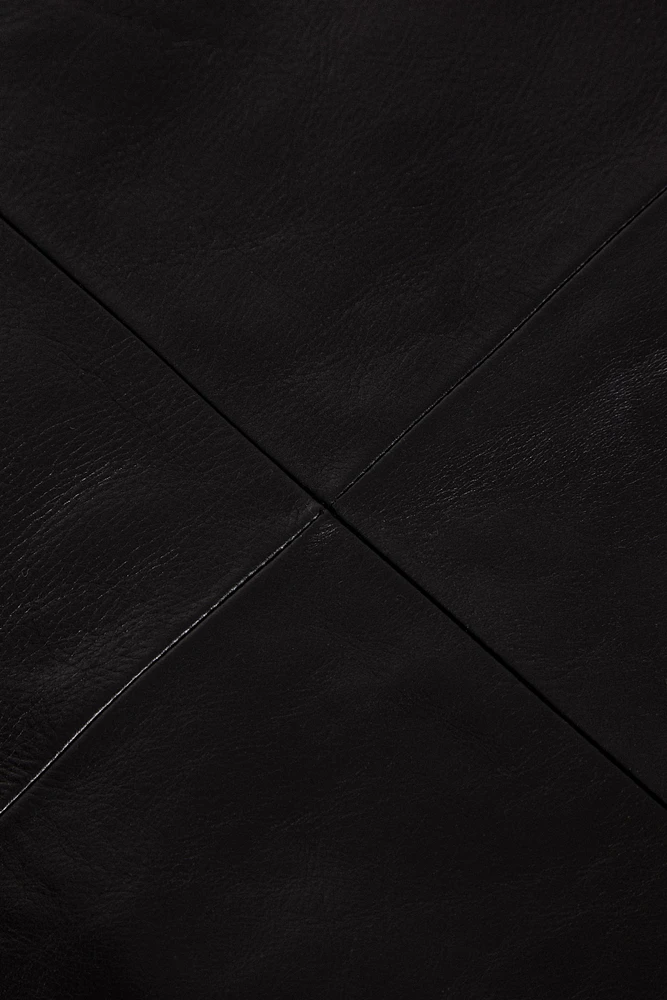 POUF CUIR COUTURES
