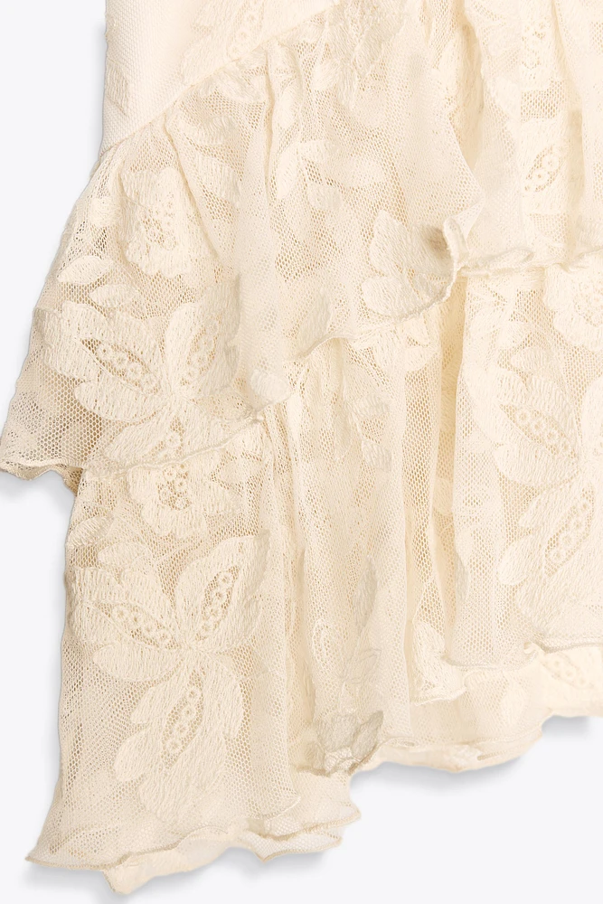 TOP WITH RUFFLED STRAPS