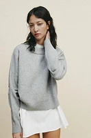 PLEATED SLEEVE SWEATSHIRT