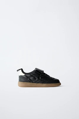 TONGUE SNEAKERS