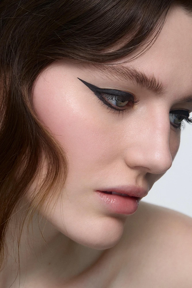 EYELINER LIQUIDE - PRECI-EYES