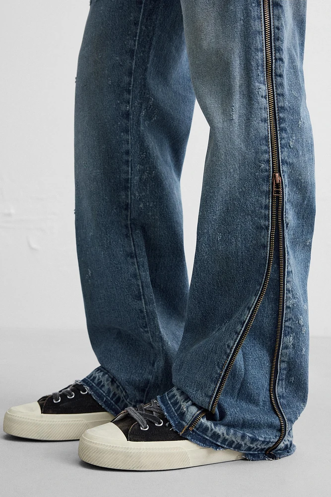JEAN FLARE AVEC ZIPS