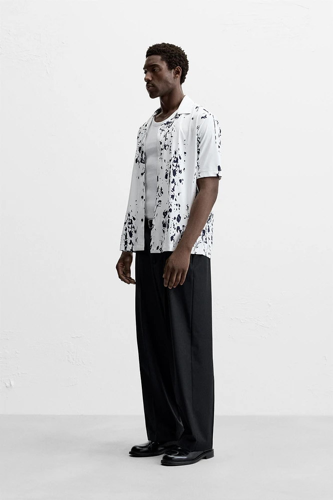 LEAF PRINT STRETCH SHIRT