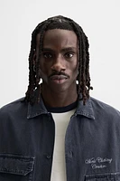 CHEMISE À POCHES UTILITAIRES BRODÉE