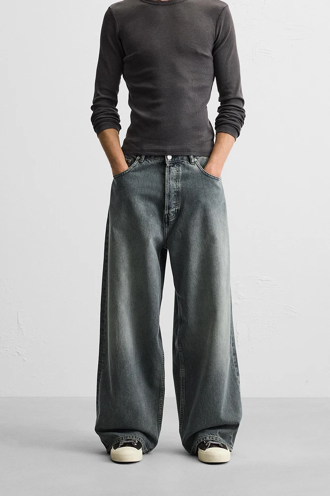 SUPER BAGGY FIT JEANS
