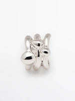 Irregular ring