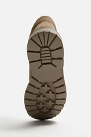 BOTTES À LACETS