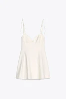 ROBE COURTE LACETS