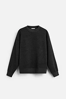 DIAGONAL TEXTURED SWEATSHIRT