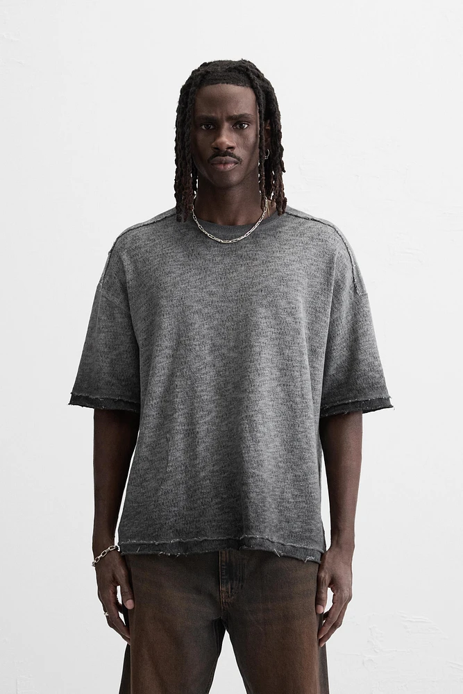 T-SHIRT DÉLAVÉ EN MAILLE