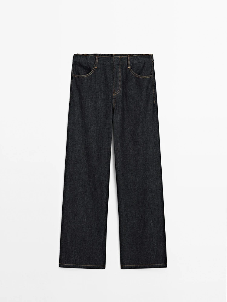 100% cotton mid-rise wide-leg jeans