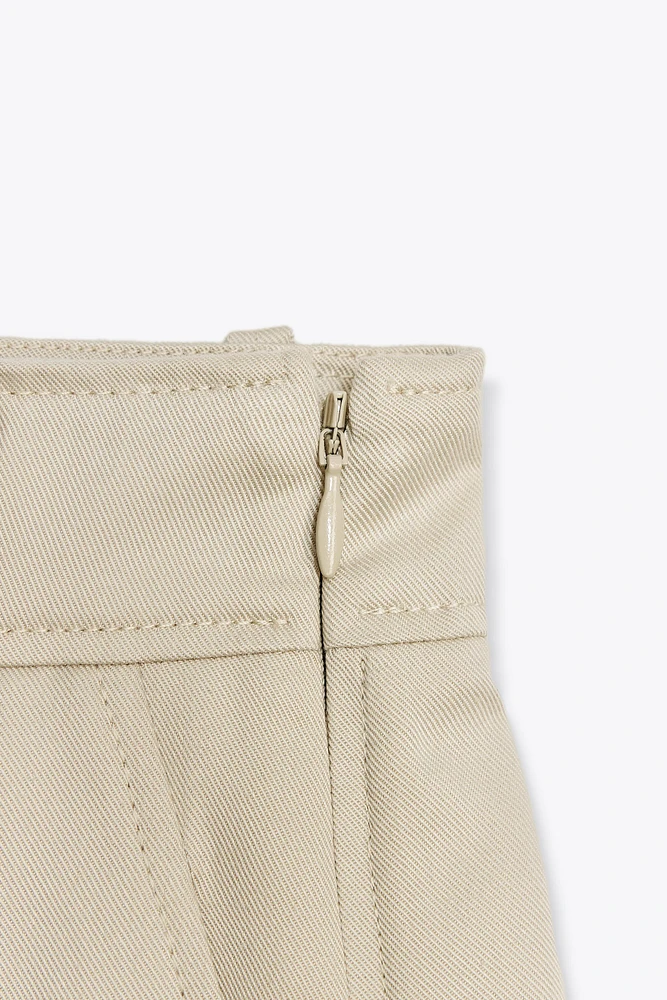 PLEATED BERMUDA SHORTS ZW COLLECTION