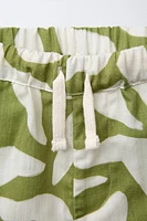 LEAF PRINTED SHORTS