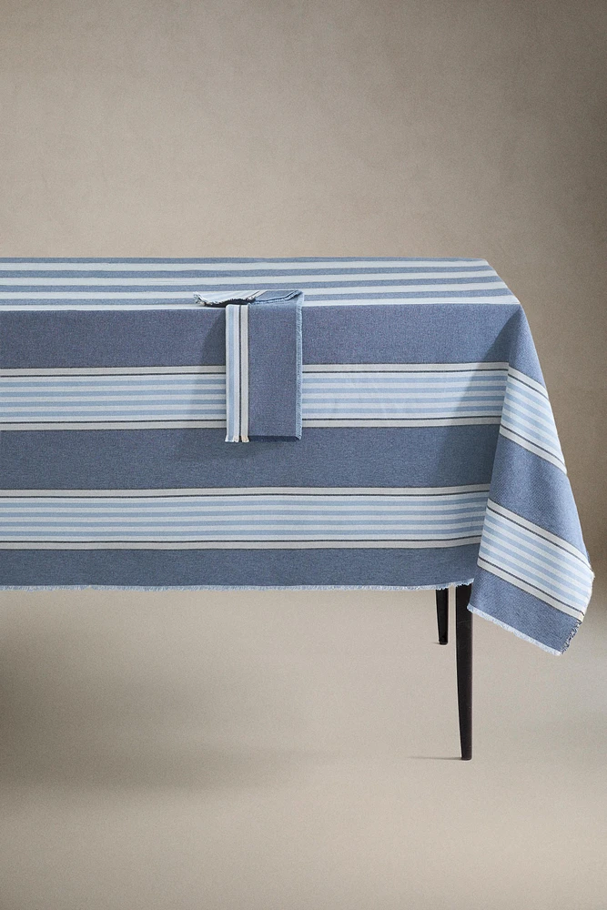 NAPPE RAYURES FIL TEINT