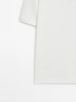 Short sleeve micro-textured polo shirt