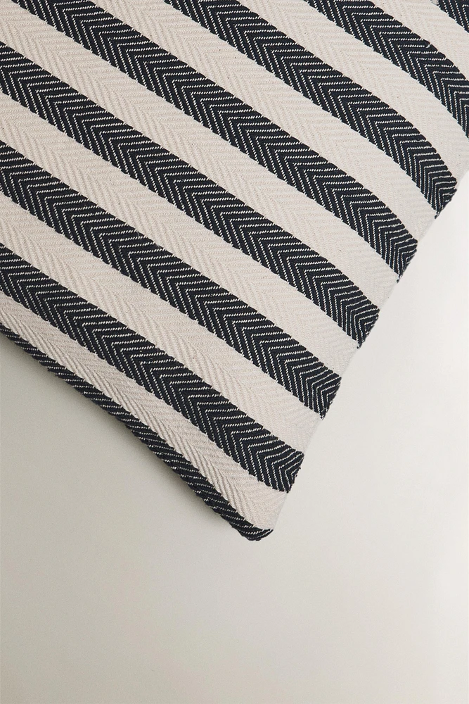 STRIPED THROW PILLOW COVER