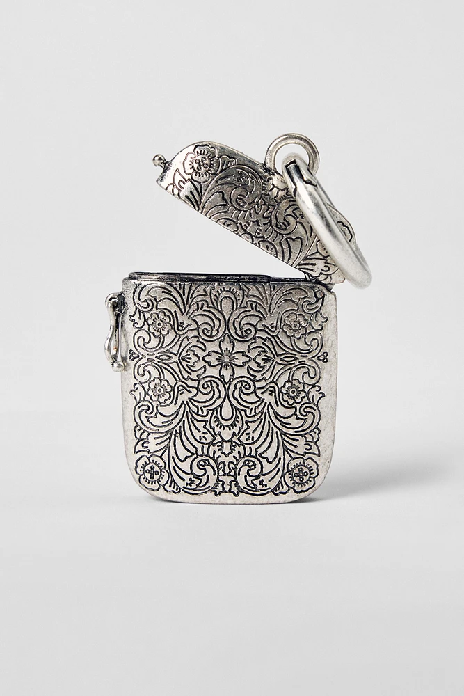 PORTE-CLÉS EN MATIÈRES VARIÉES CHARMS KATE MOSS X ZARA