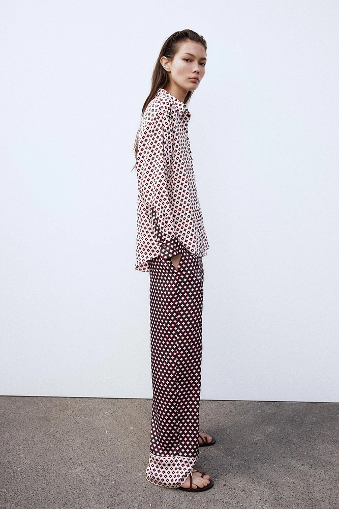 SATIN EFFECT PRINTED PANTS