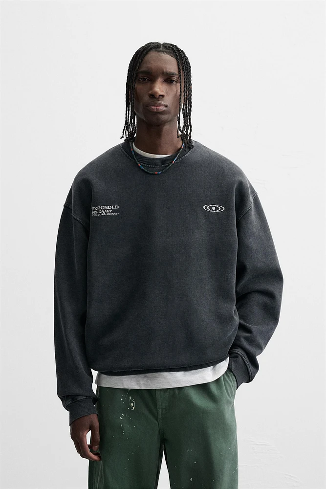 WASHED PRINT BOXY FIT SWEATSHIRT