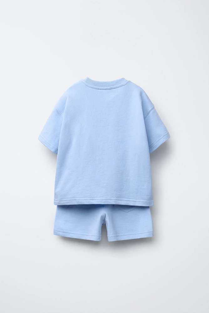 ENSEMBLE DE JOGGING T-SHIRT ET BERMUDA INSCRIPTION