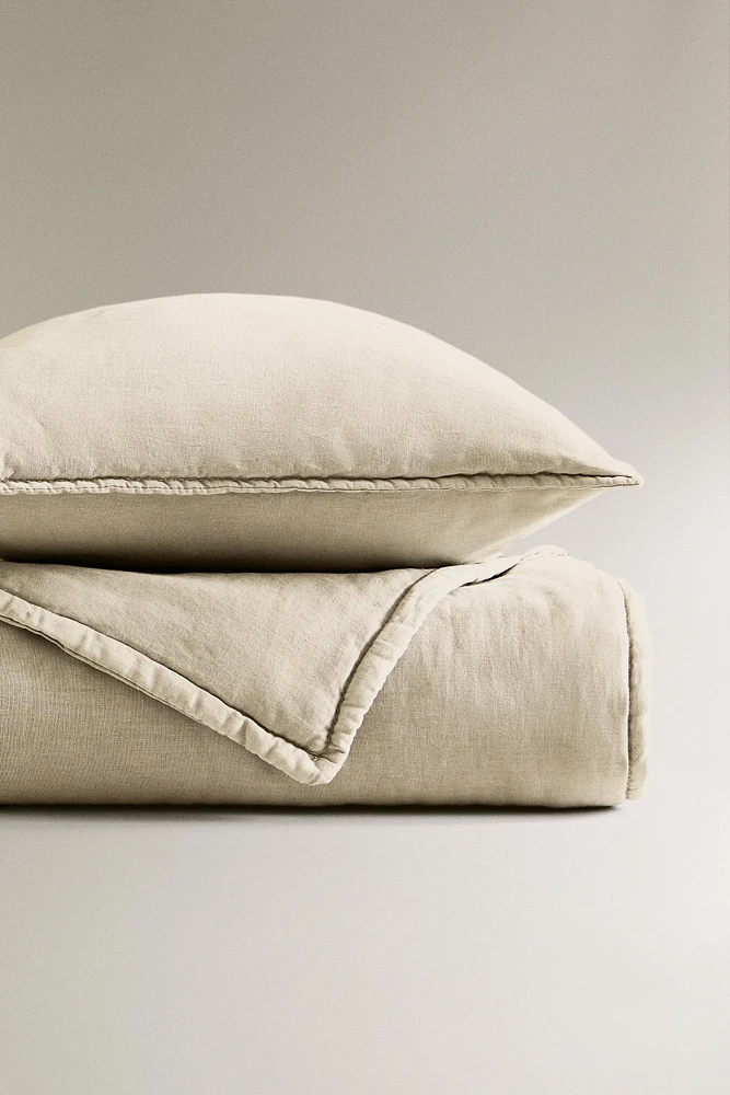 FADED-EFFECT LINEN QUILT