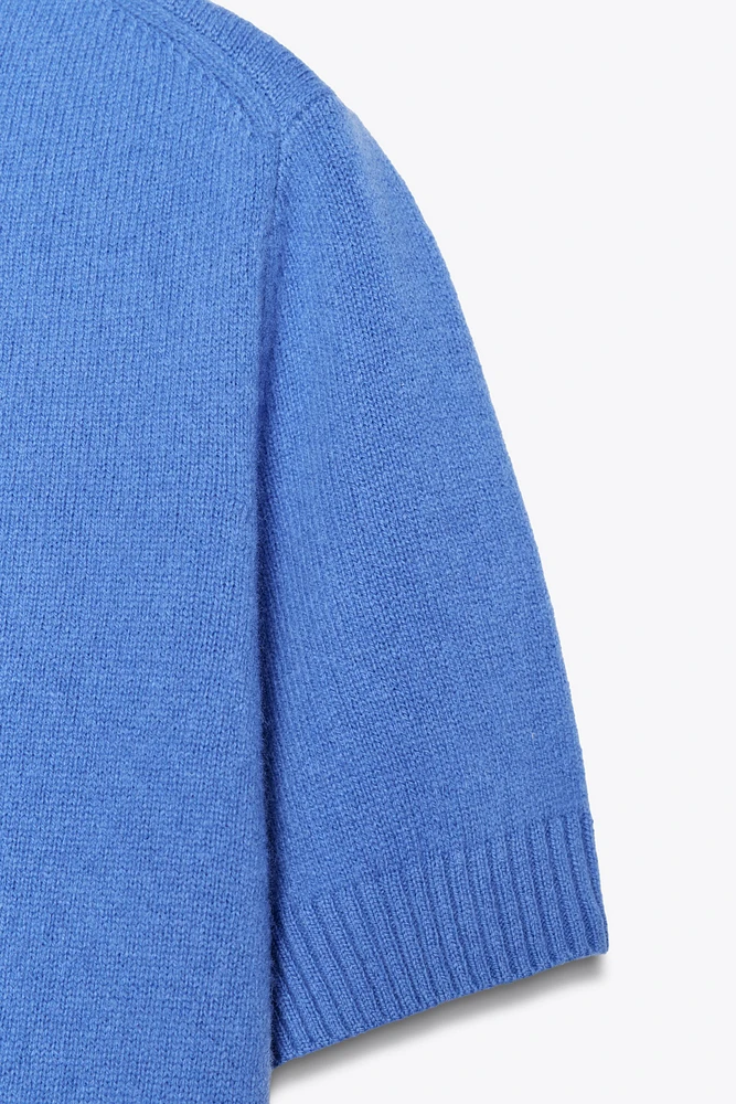 100% WOOL TOP