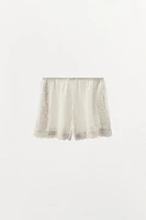 SHORTS BRODÉ AVEC FANTAISIE