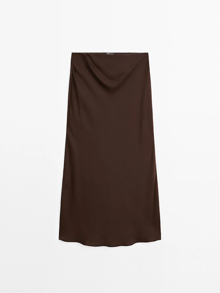Jupe midi fluide en tissu satiné