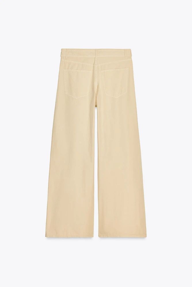 PANTALON AVEC CEINTURE ET PINCES