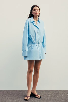 ROBE CHEMISE À PLIS PLATS