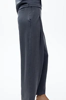 WASHED PLEATED PANTS