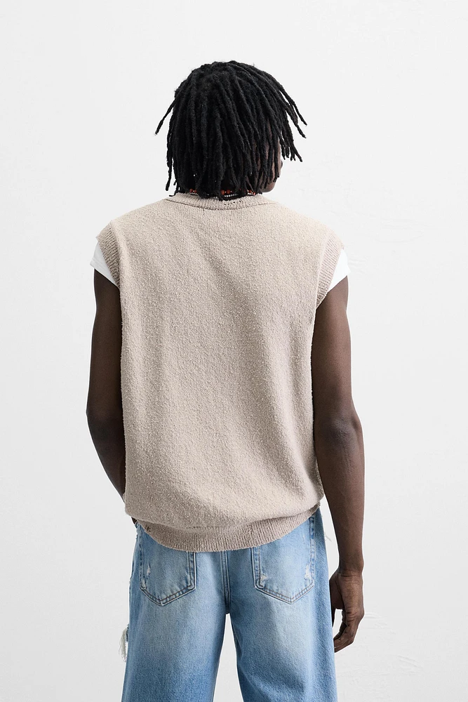 GILET EN MAILLE TEXTURÉE