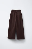 PANTALON EN MAILLE SURJET UNIE