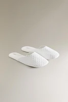 CHAUSSONS TISSU BRODERIES
