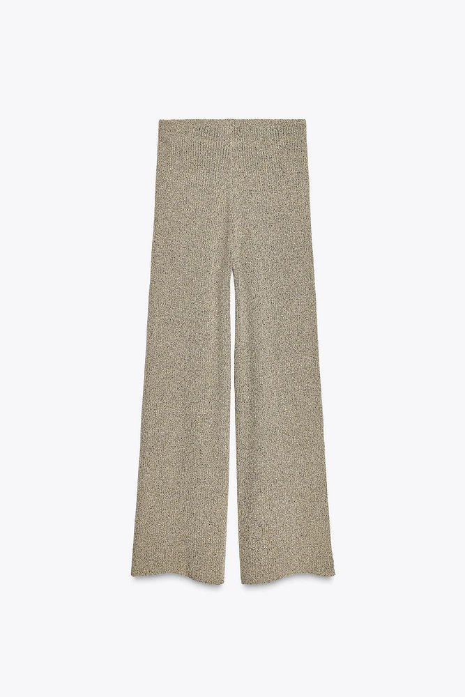 PANTALON LARGE EN MAILLE COUPÉE