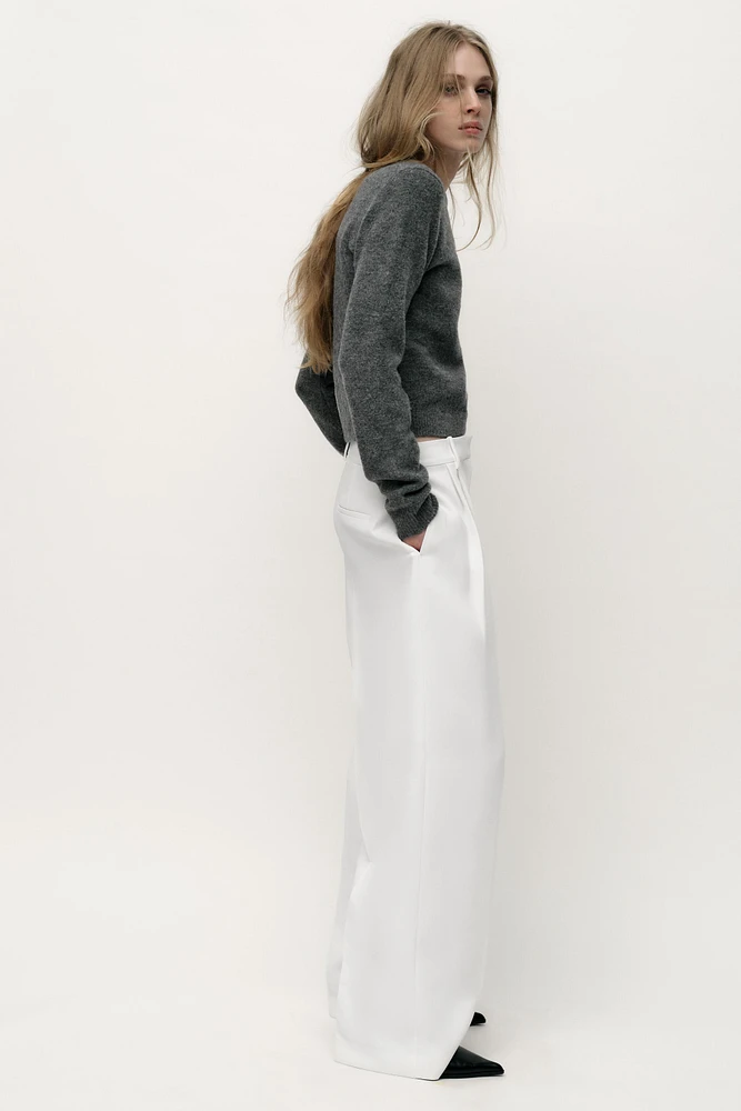 PULL EN MAILLE AVEC LISERÉS CONTRASTE